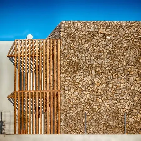 Kipos Suites #2 Near The Gennadi